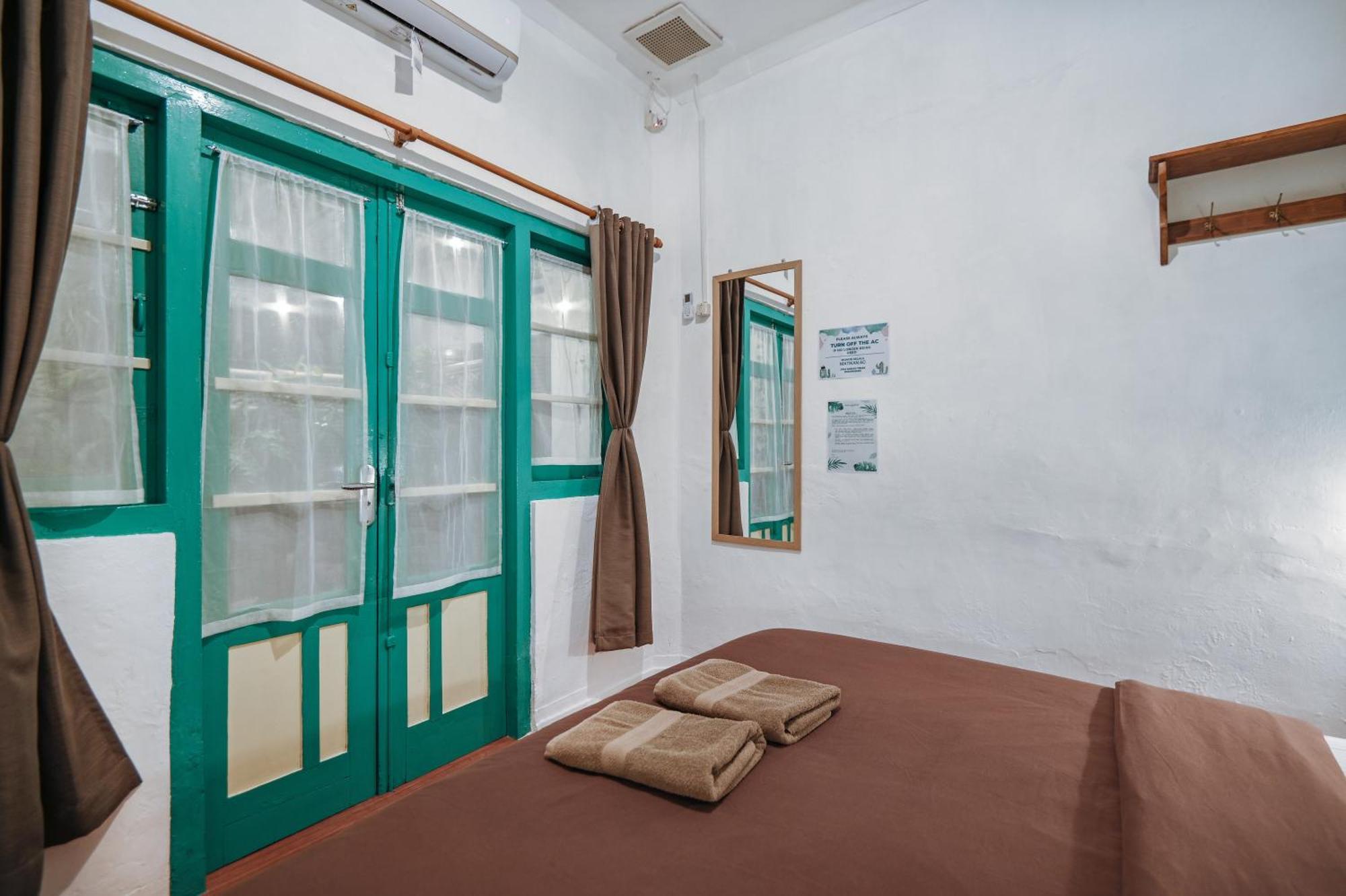 Hotel Snooze Yogyakarta Habitación foto