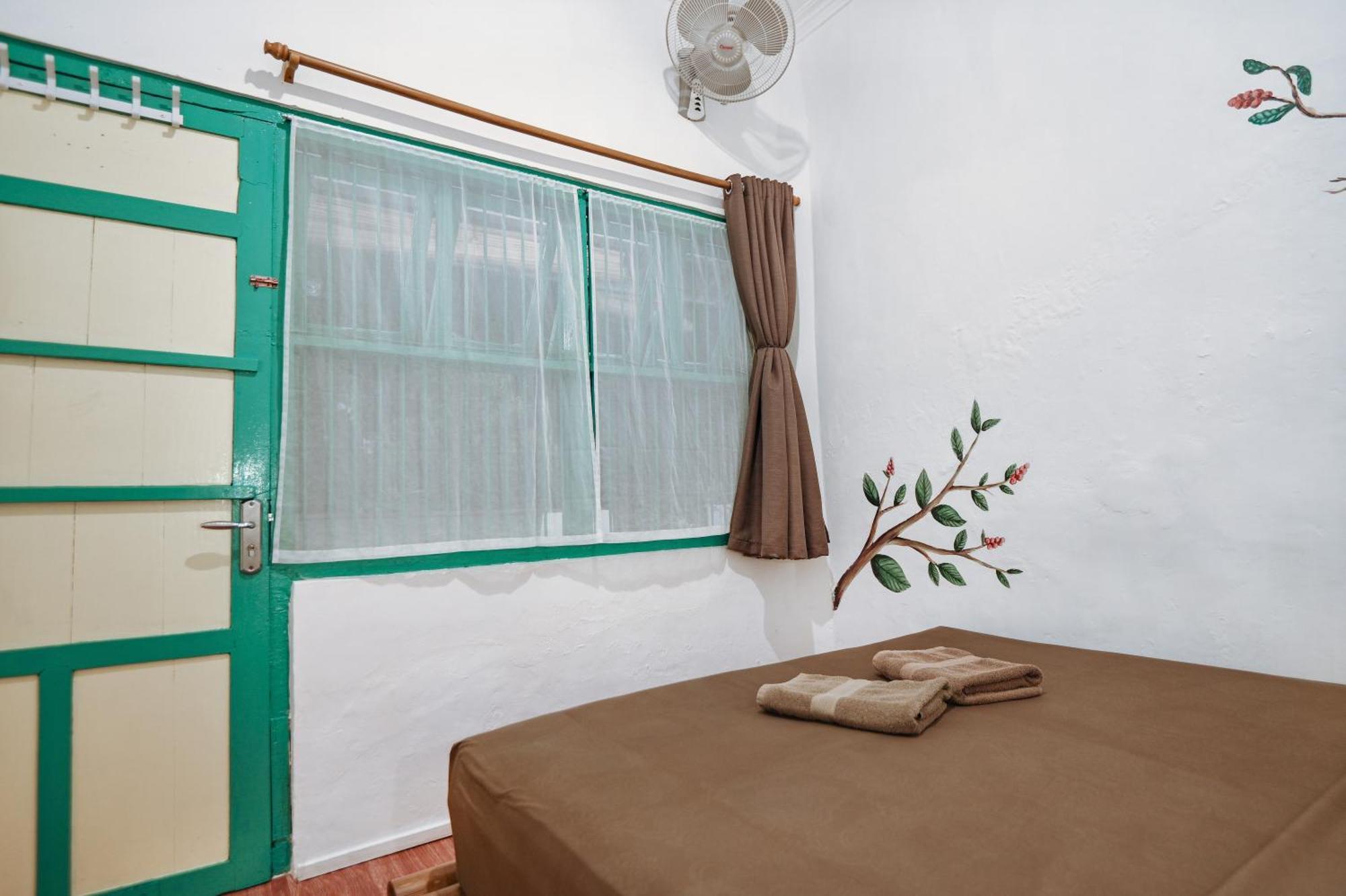Hotel Snooze Yogyakarta Habitación foto